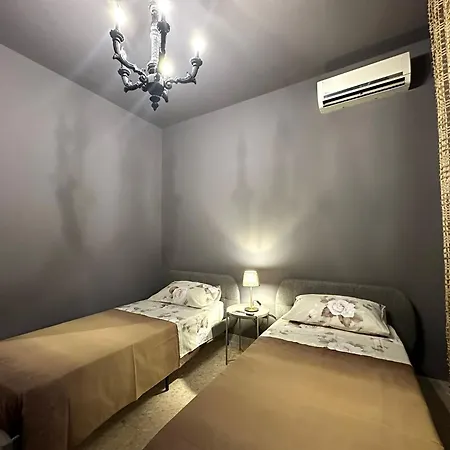 Nicodemo12 & Posto Auto Apartamento Bari