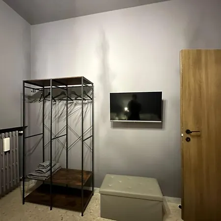 Nicodemo12 & Posto Auto شقة *