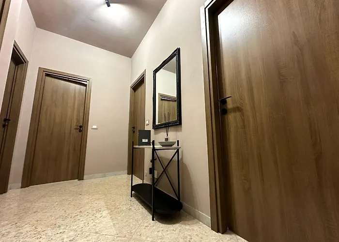 Nicodemo12 & Posto Auto * 바리